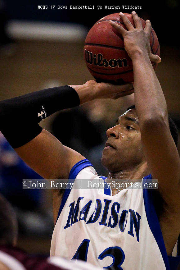 MCHS JV Boys Basketball vs Warren Wildcats
