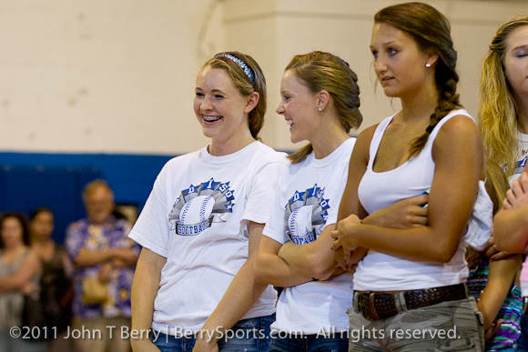 June/9/11: MCHS Varsity Softball. State Semi Final Send off