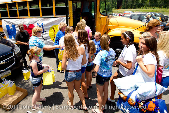 June/9/11: MCHS Varsity Softball. State Semi Final Send off