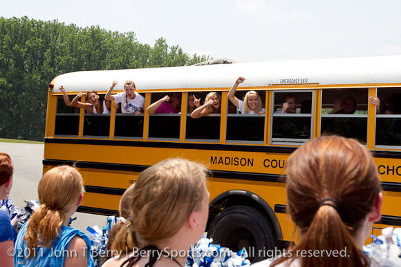 June/9/11: MCHS Varsity Softball. State Semi Final Send off