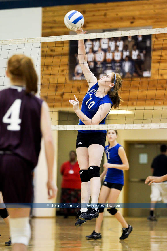 August/25/11: MCHS JV Volleyball vs Luray. Madison loses to Luray 2-0.