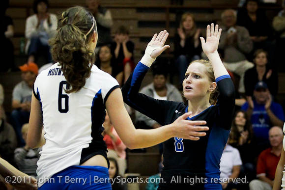 September/19/11: MCHS Varsity Volleyball vs Orange Hornets. Madison wins 3-0.